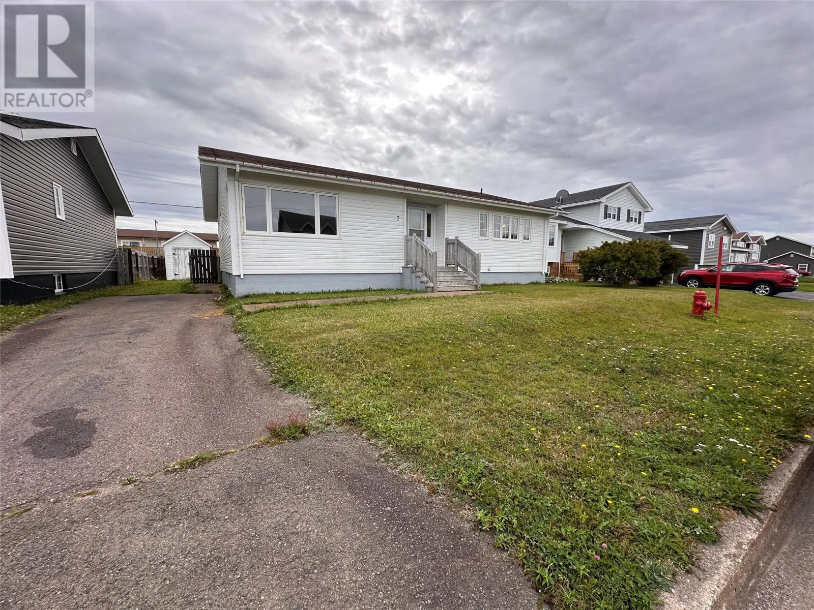 7 Courtney Street