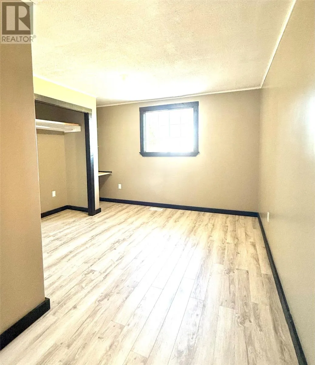 182 Bayside Drive