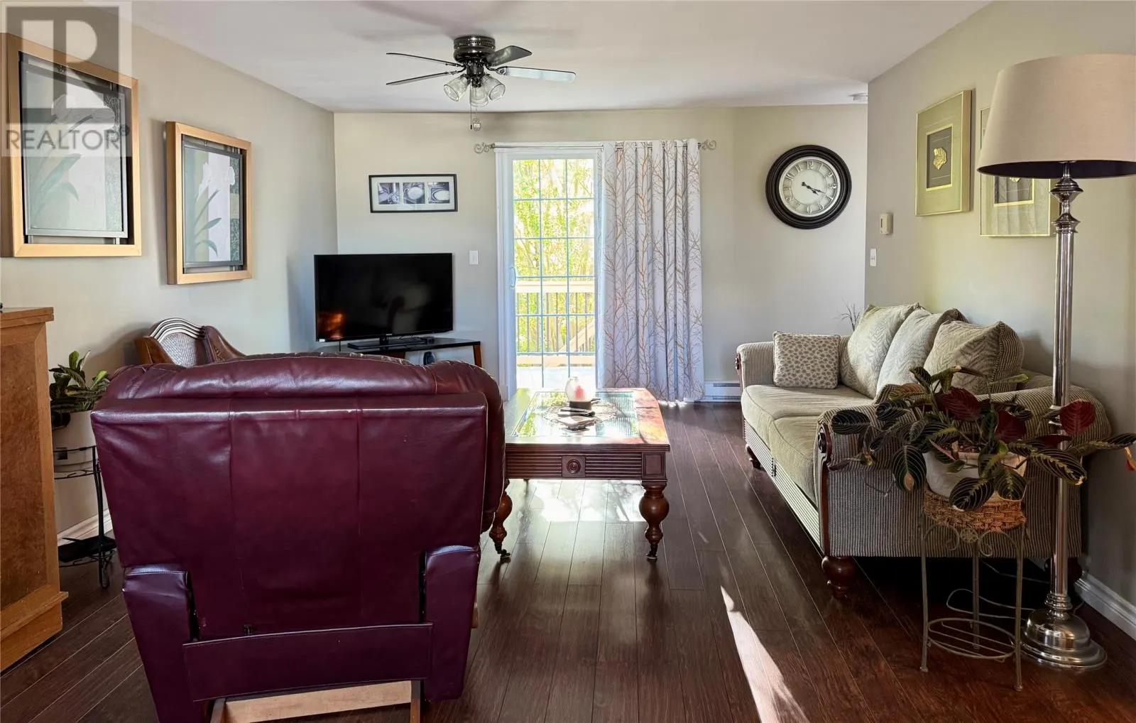 36 Hillview Avenue