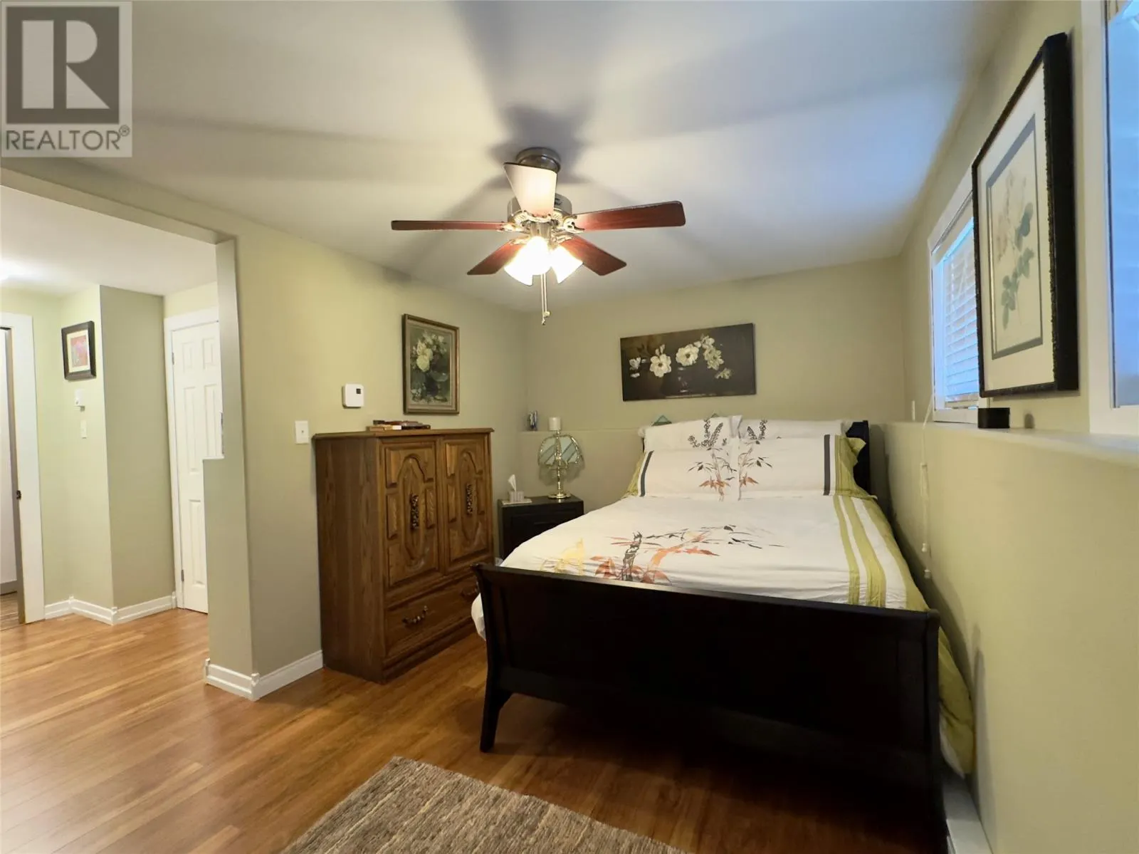 36 Hillview Avenue