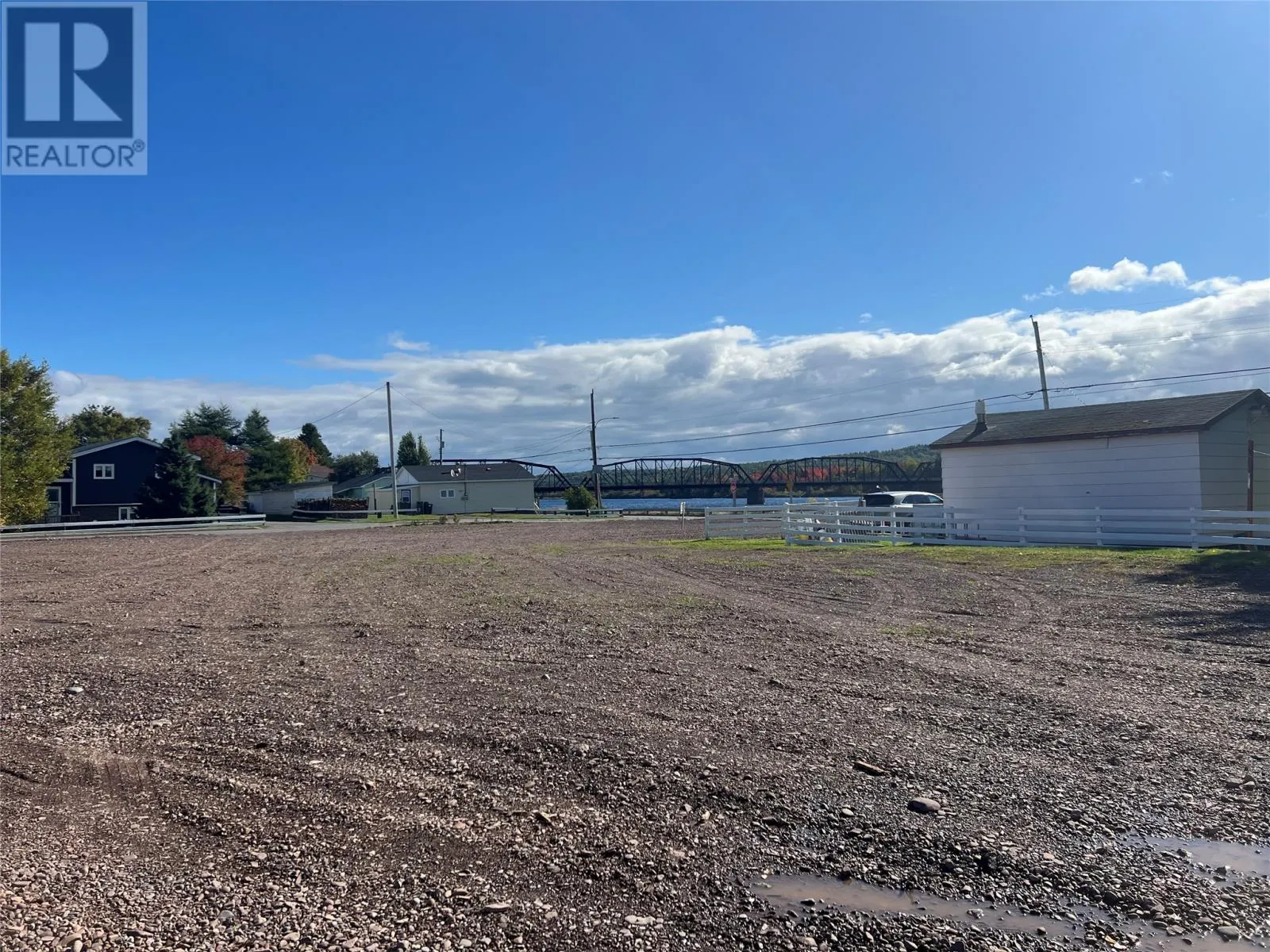 4A & 5 Cannings Lane