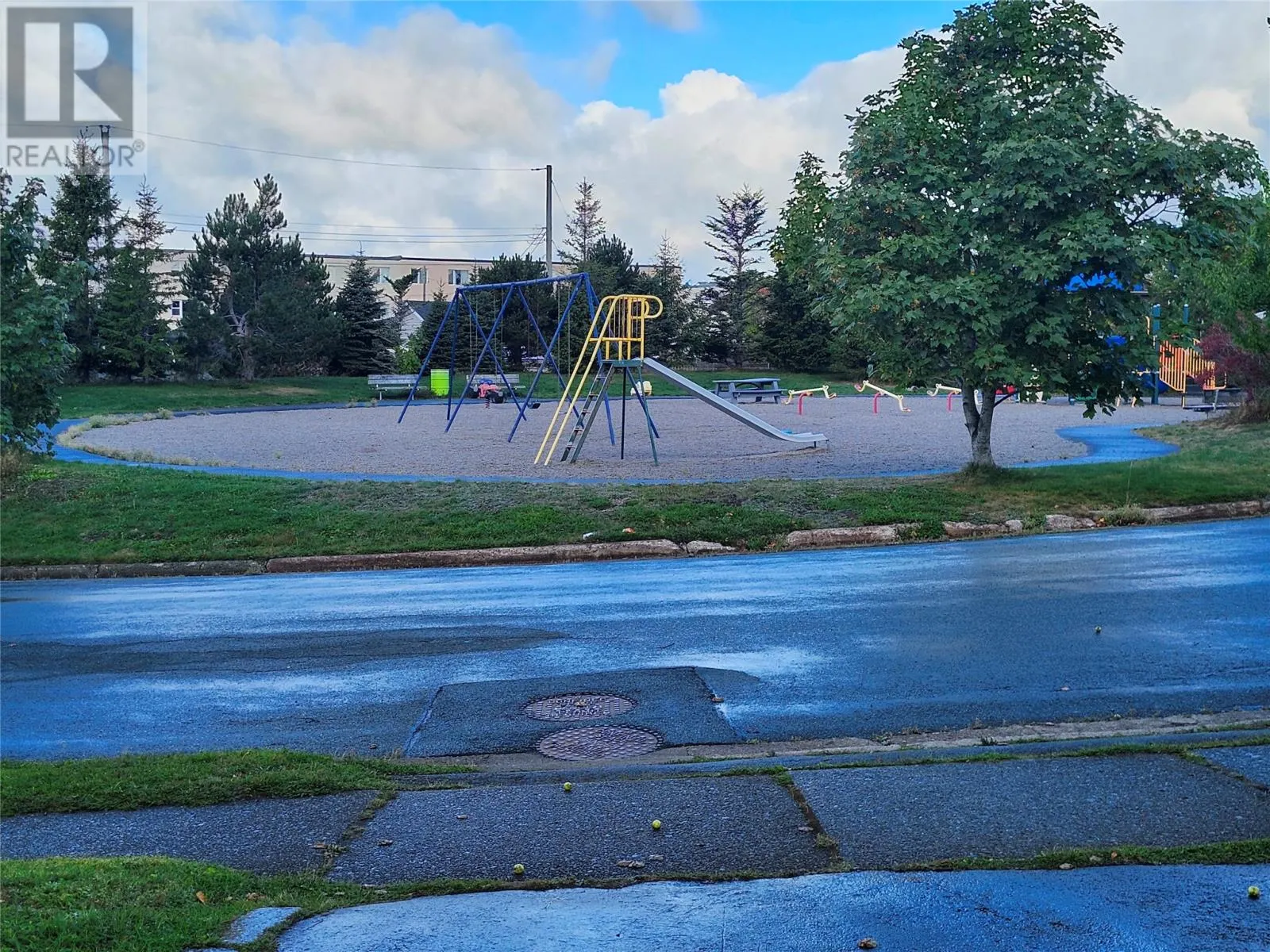 14 Wadland Crescent