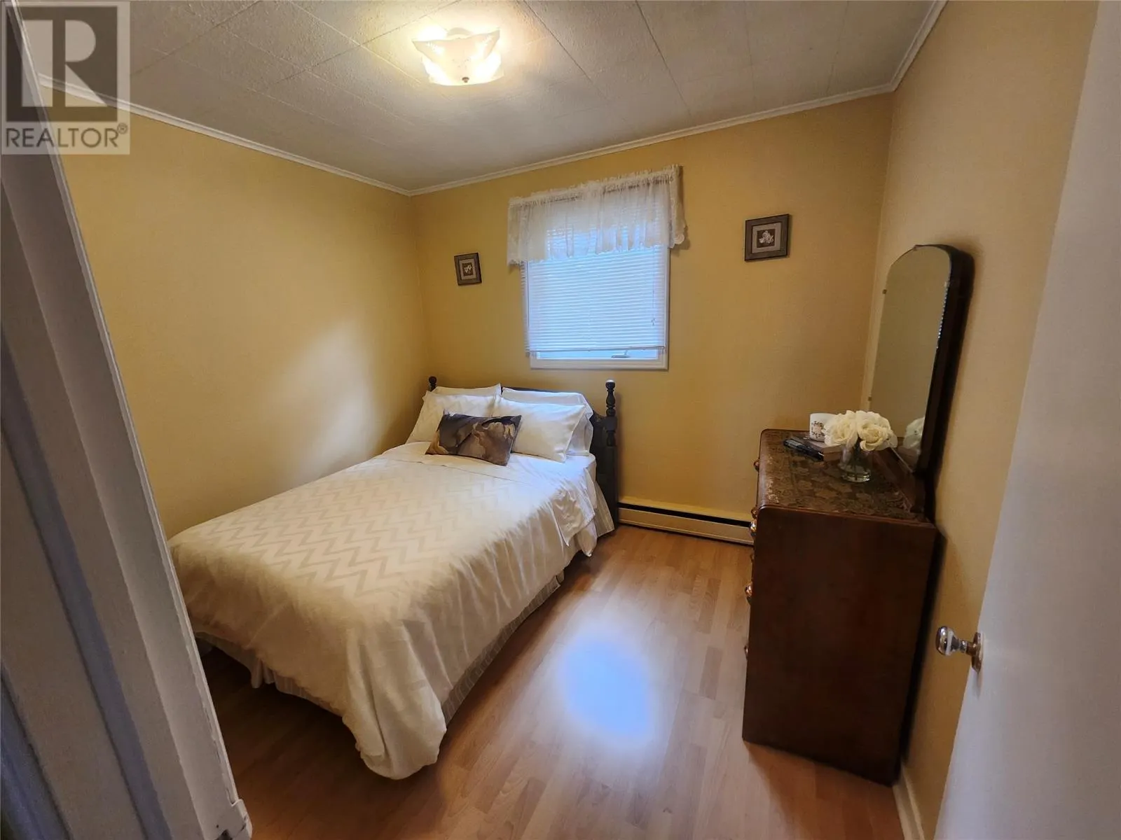 14 Wadland Crescent