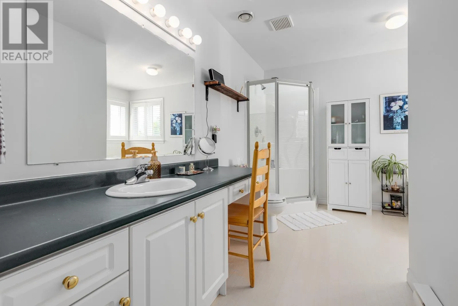 9 Catalina Place