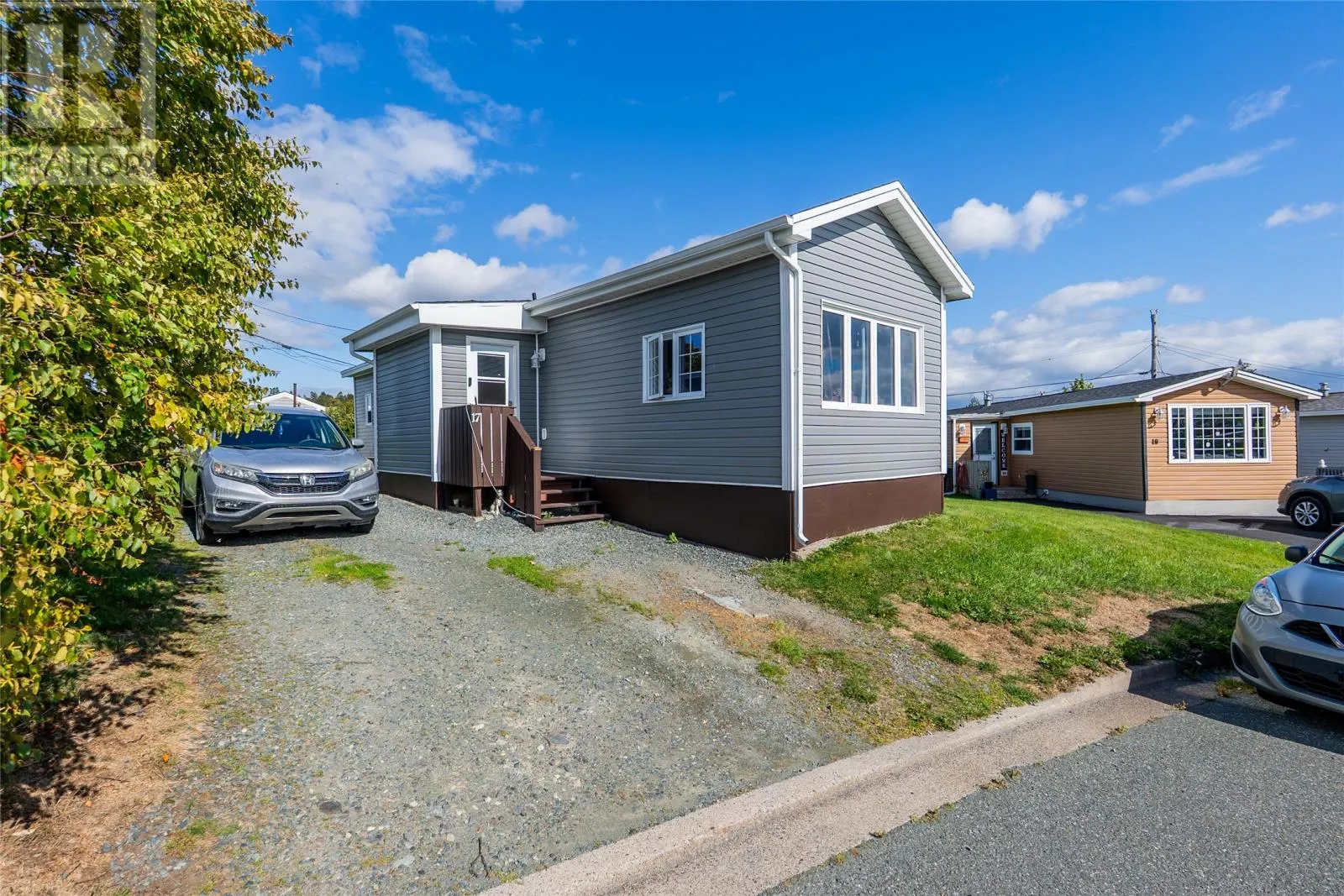 17 Meadowbrook Park Road