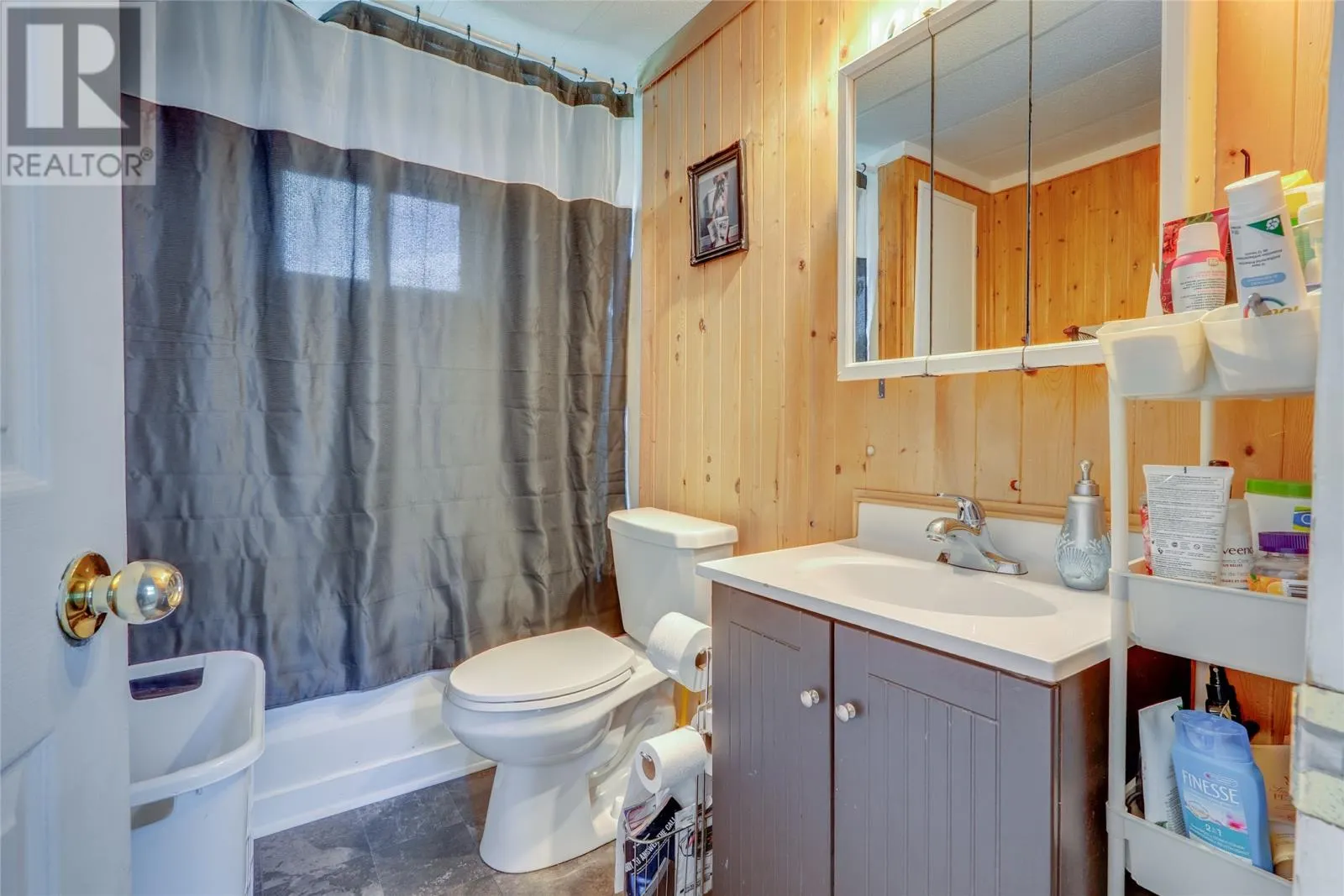 17 Meadowbrook Park Road