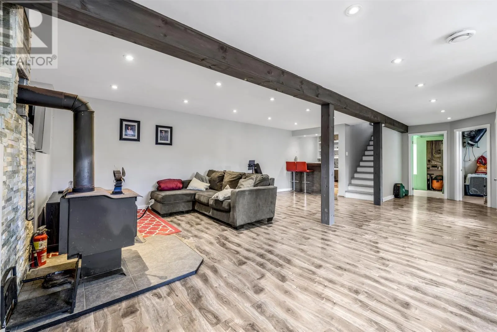 29 Round Pond Road
