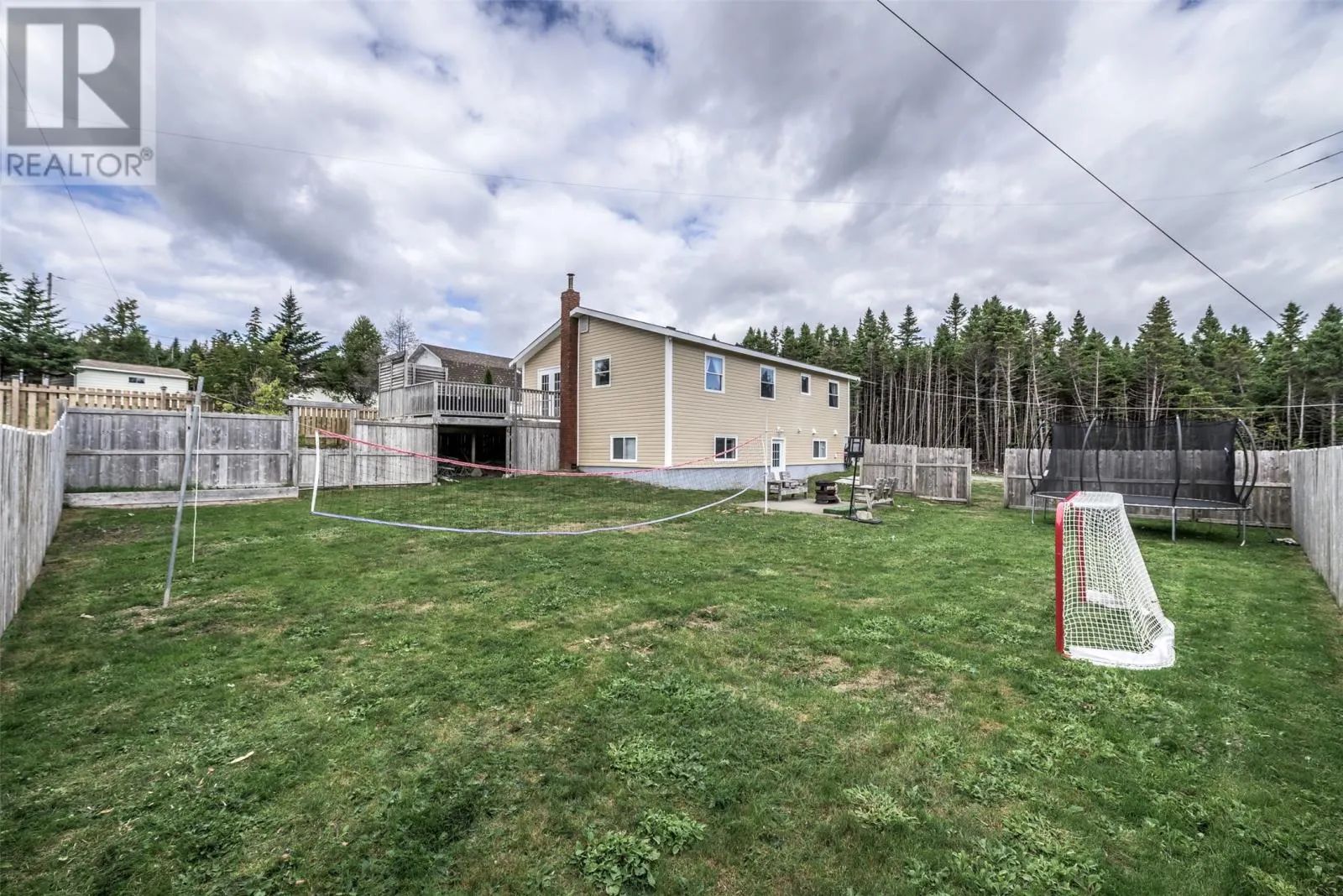 29 Round Pond Road