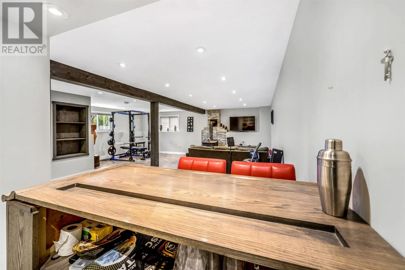 29 Round Pond Road