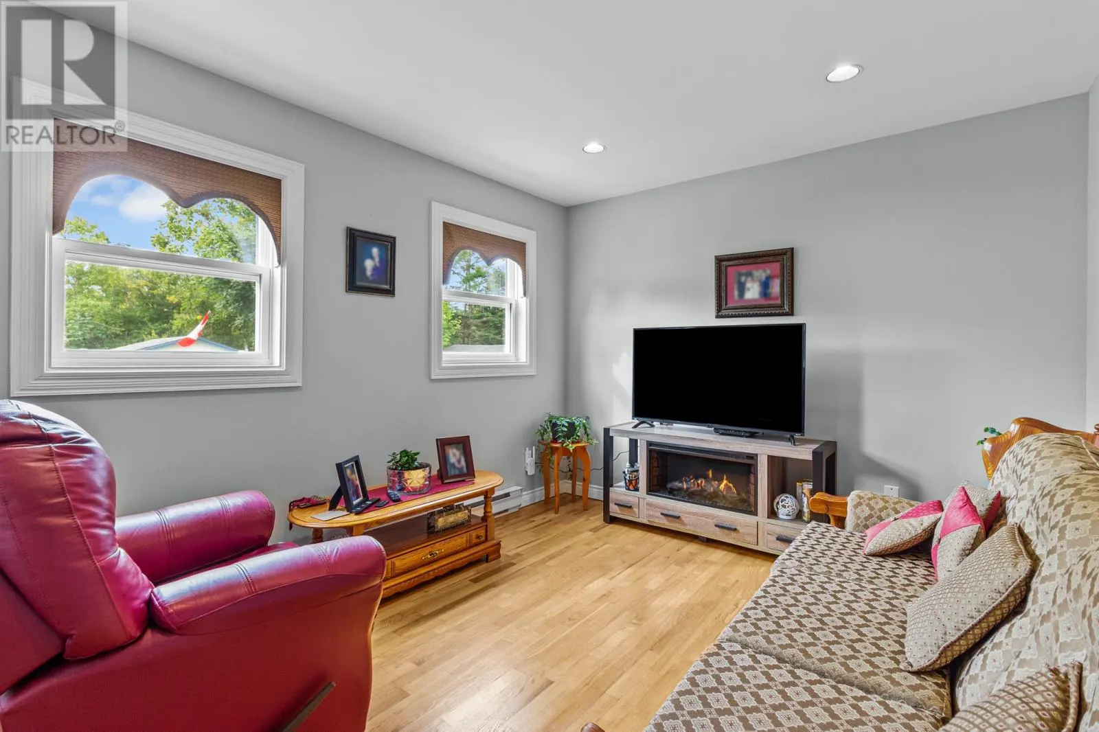76 Ewings Road