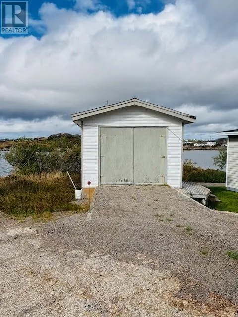 69 Pools Island Road