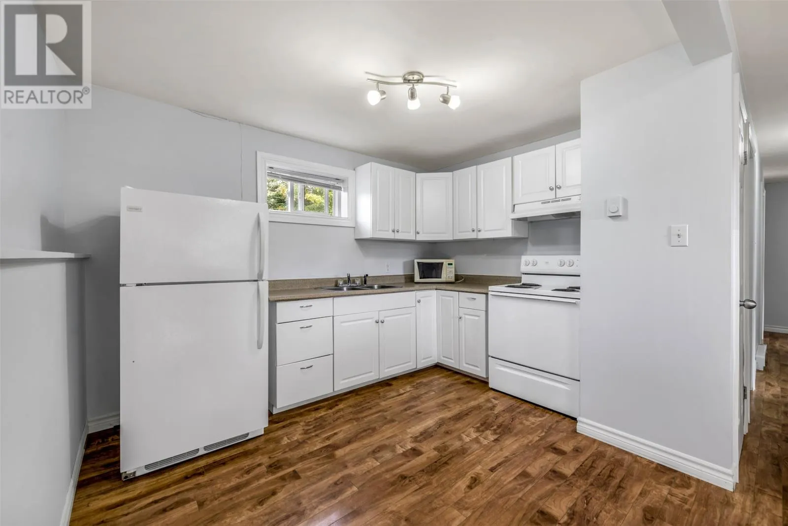 76 Chamberlains Road