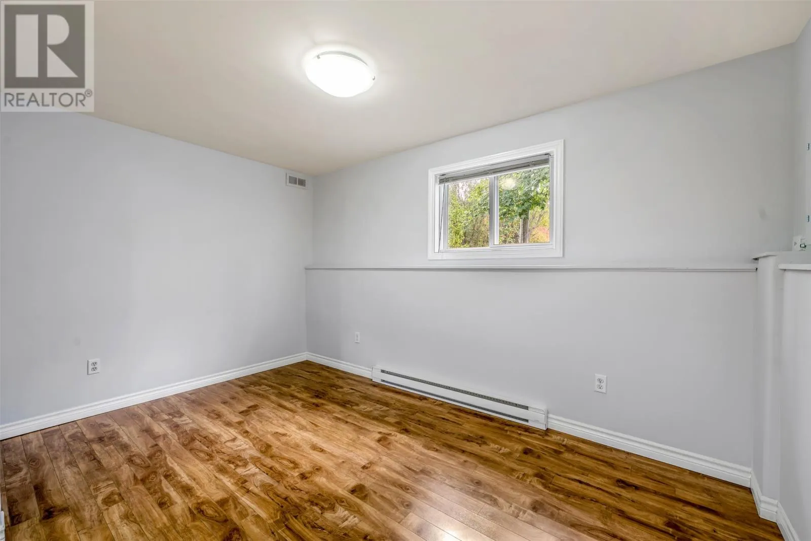 76 Chamberlains Road