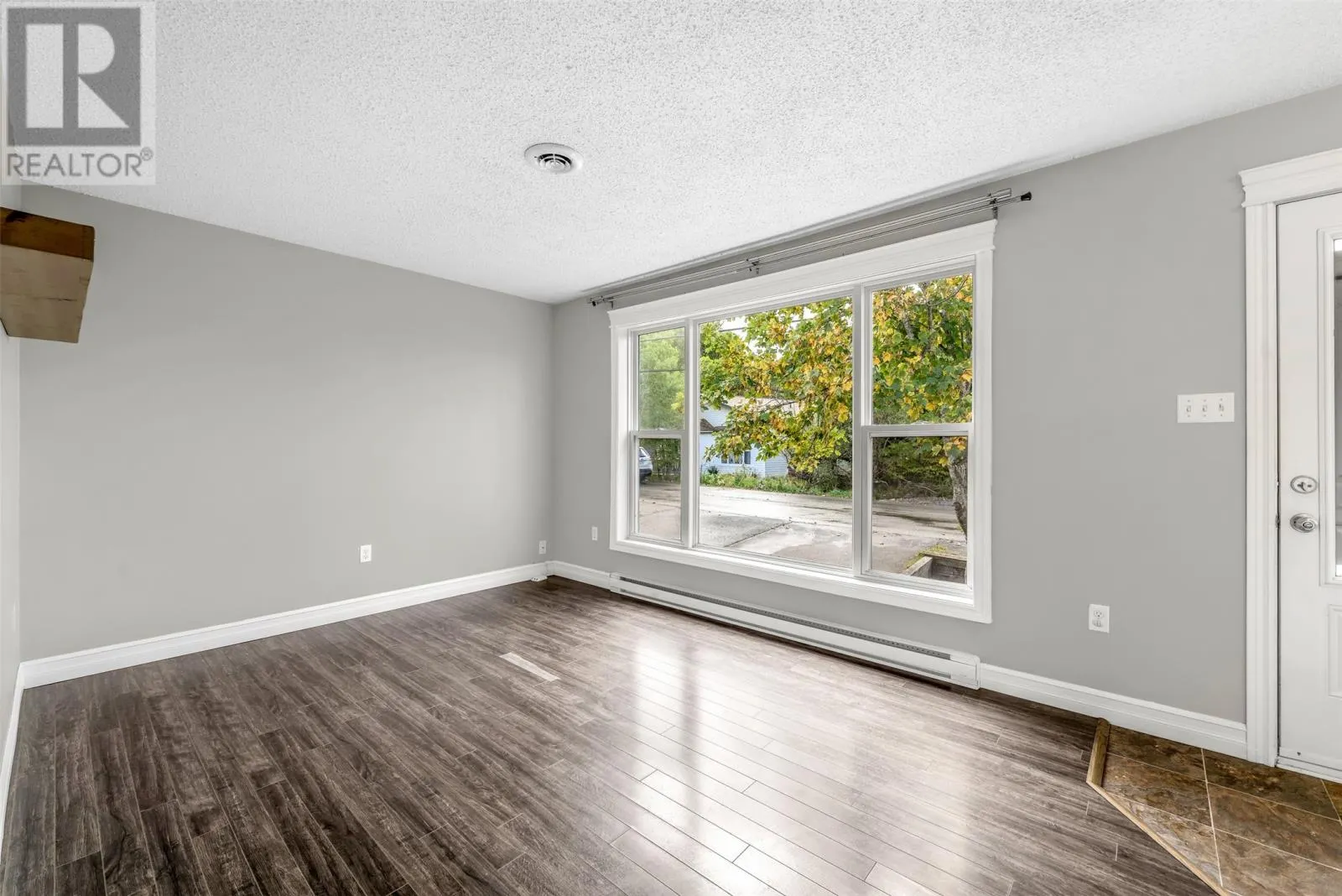 76 Chamberlains Road