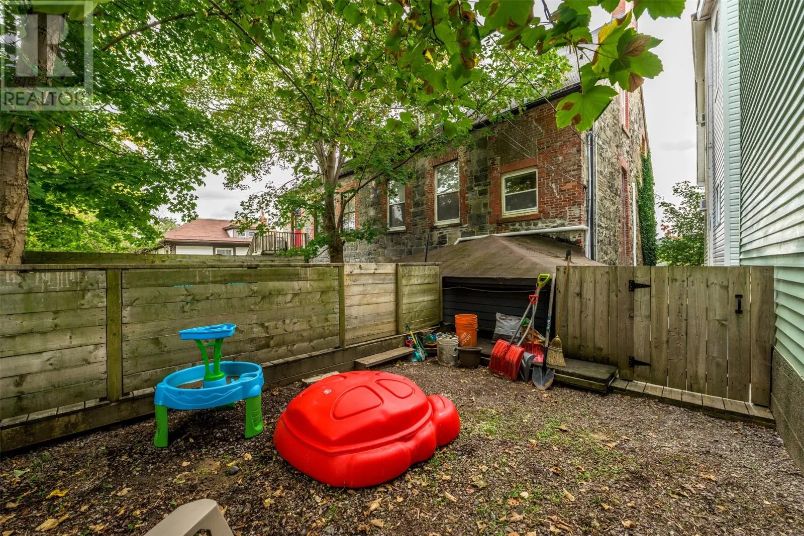 34 Queens Road