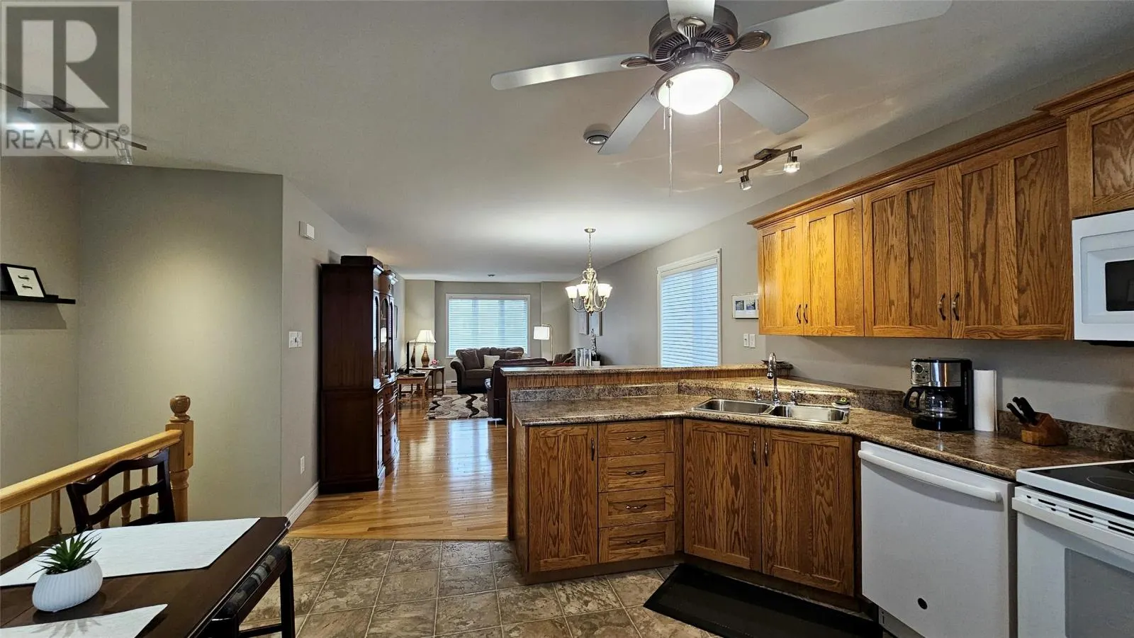 9 Cormorant Place