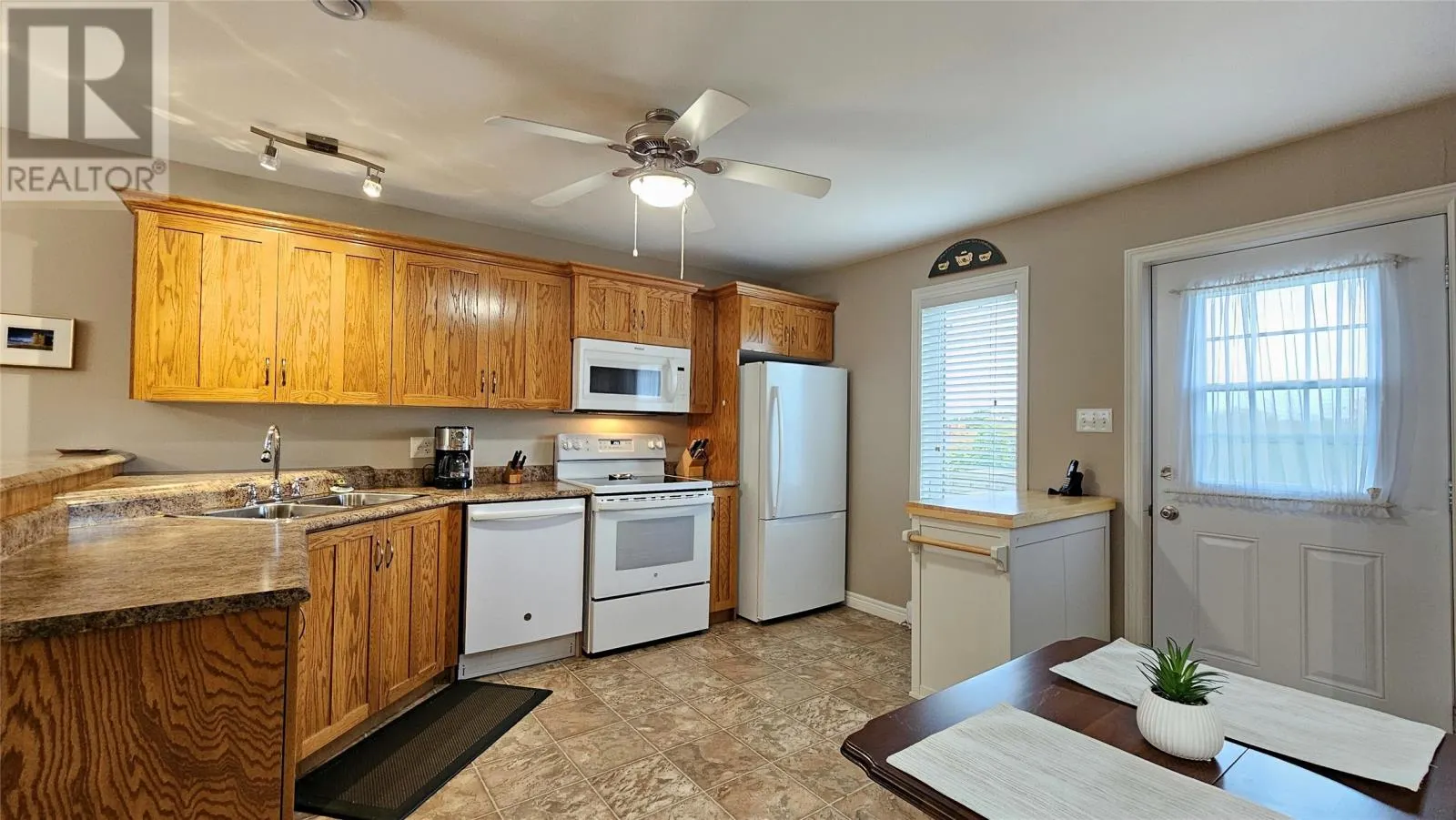 9 Cormorant Place