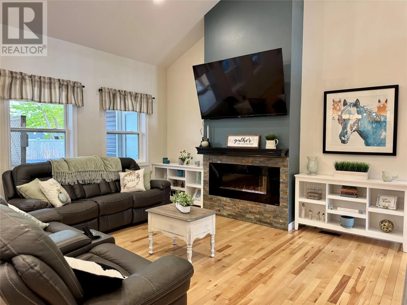 27 Dawson Drive