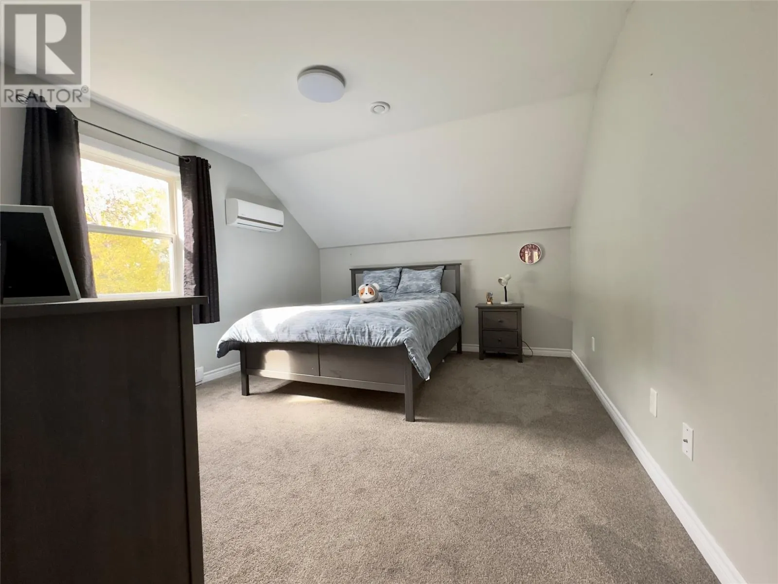 27 Dawson Drive