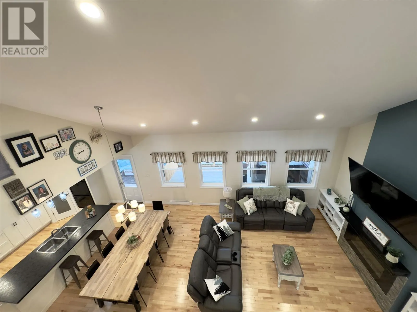 27 Dawson Drive