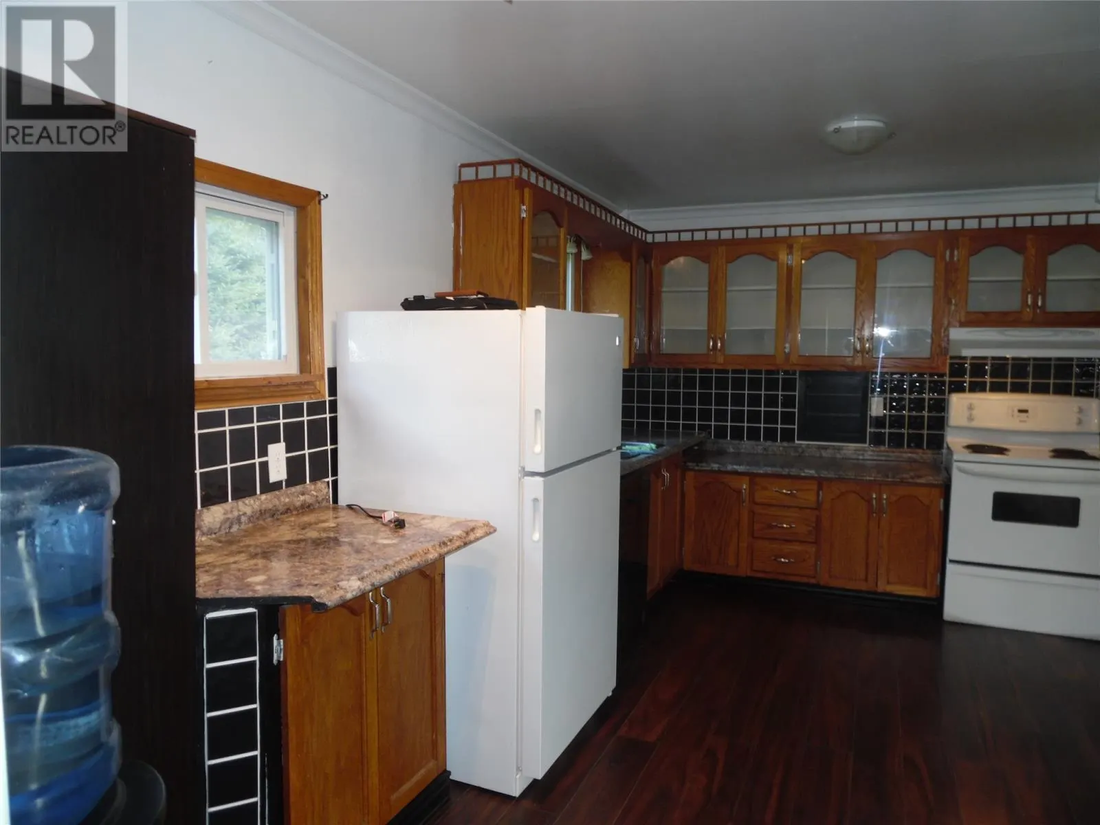 1355 Smith's Sound Road
