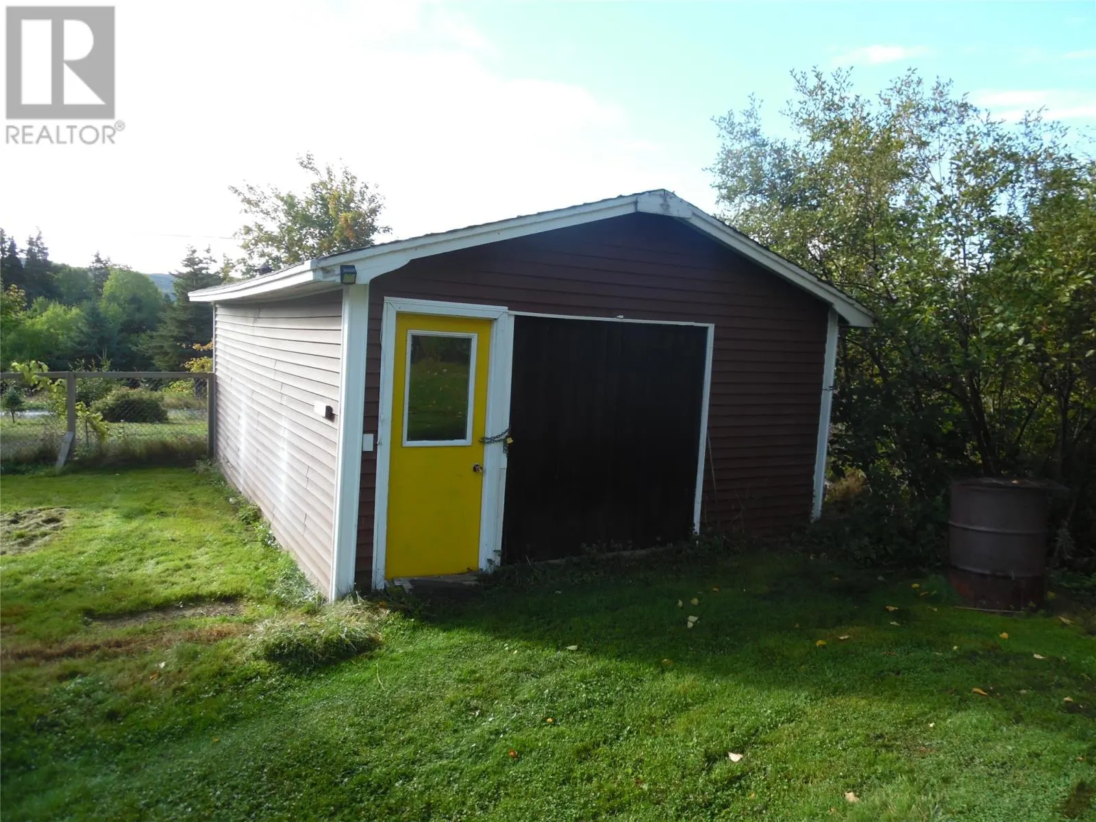 1355 Smith's Sound Road