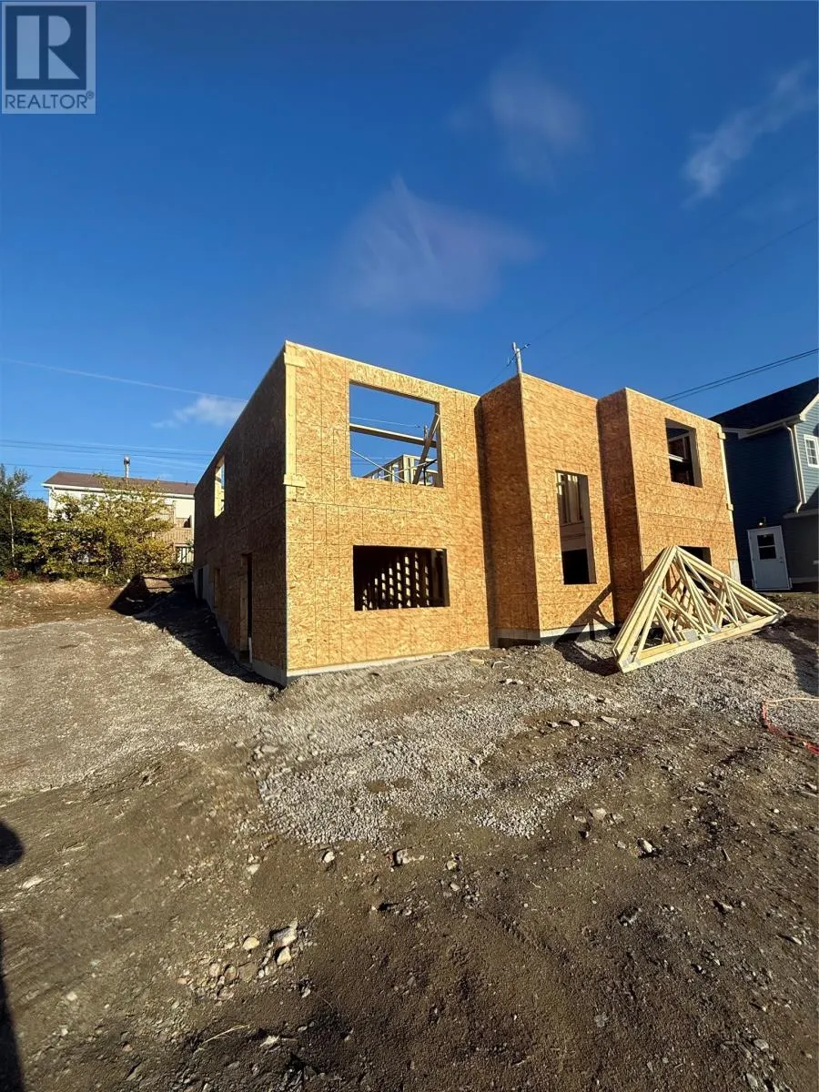 4 Heidi Crescent