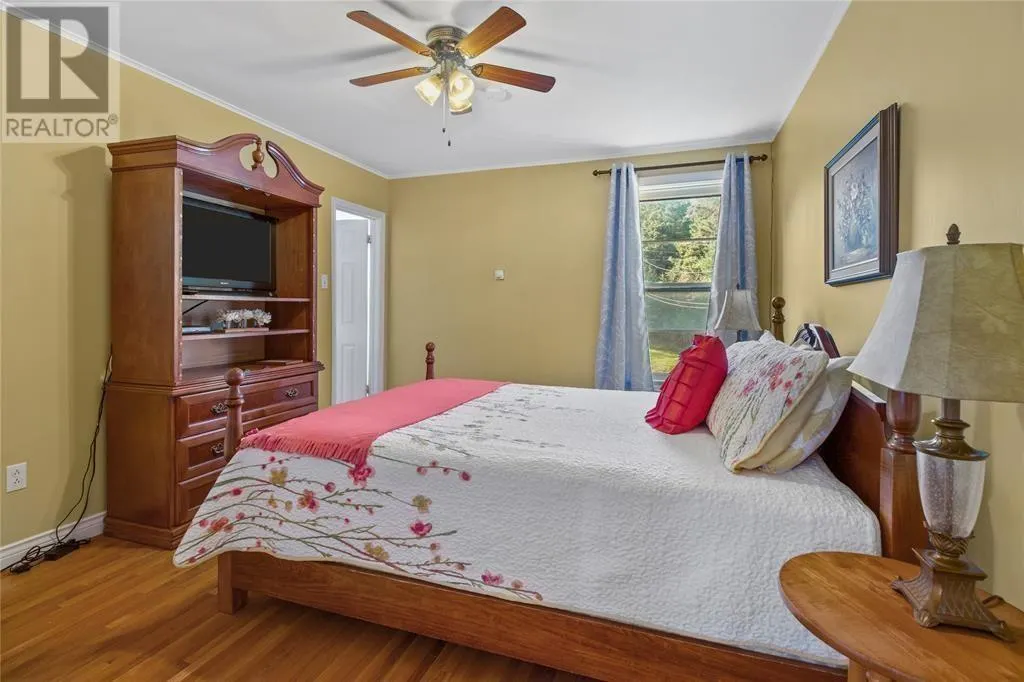 428 Main Road N