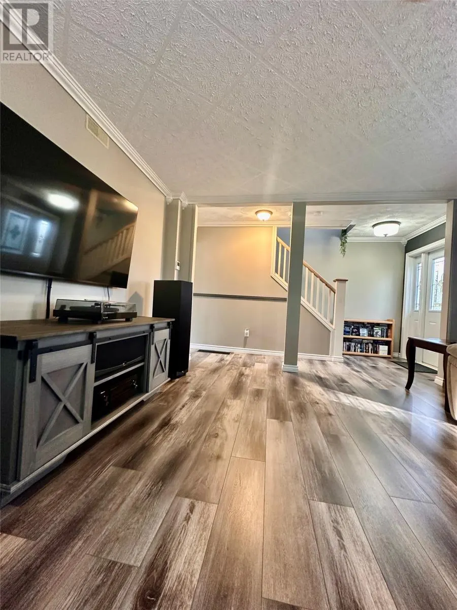34 Kimberley Farm Drive