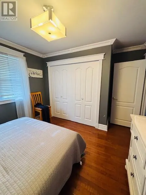 2 Seaview Crescent