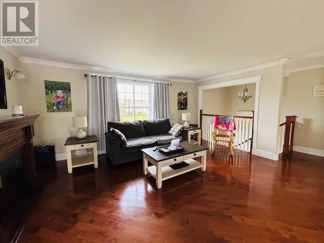 2 Seaview Crescent