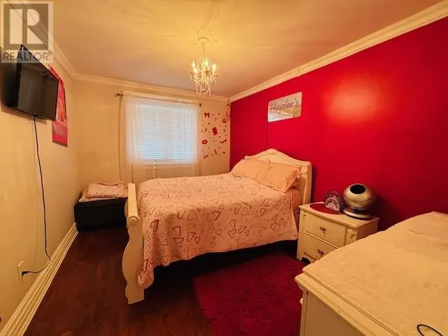 2 Seaview Crescent