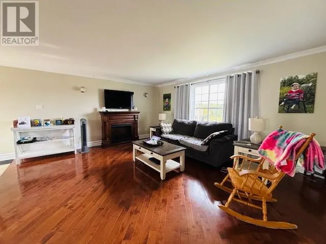 2 Seaview Crescent