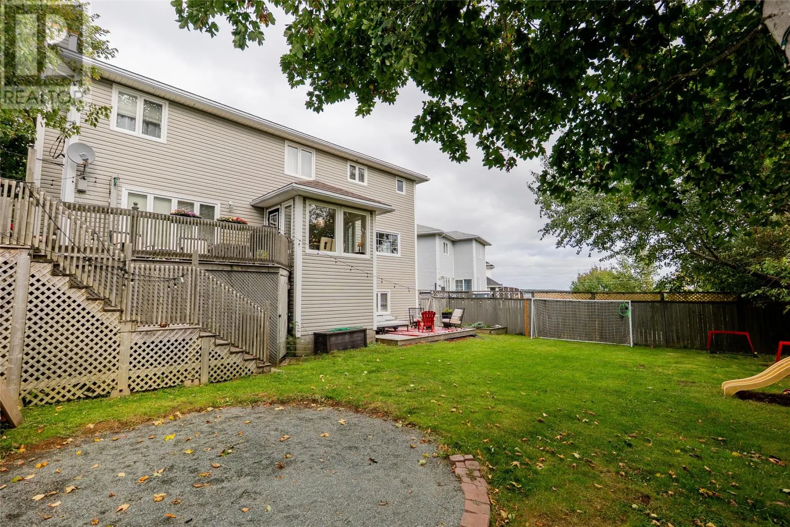 27 Lunenburg Street