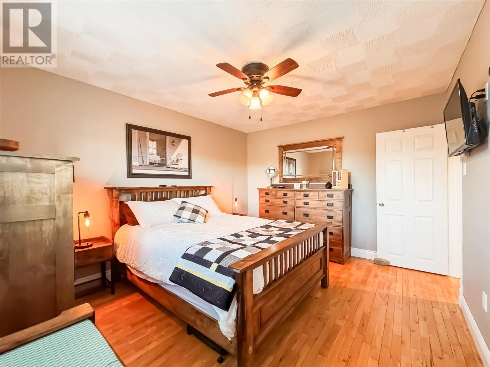 22 Salt Pond Drive