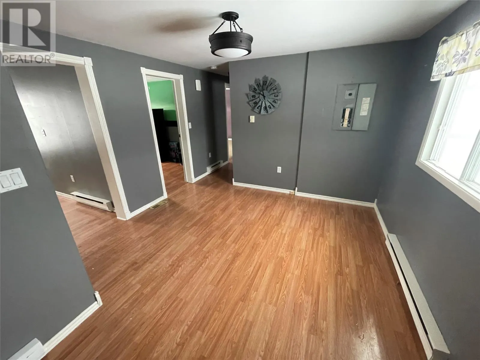 20 Forest Road