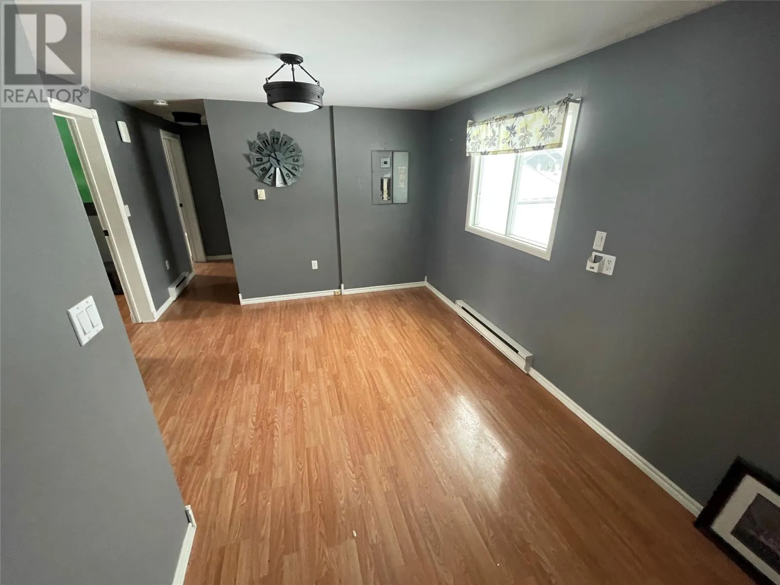 20 Forest Road