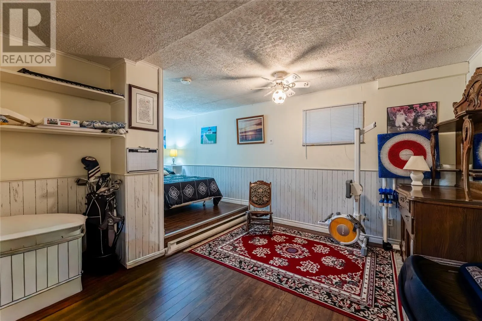 11 Irving Drive