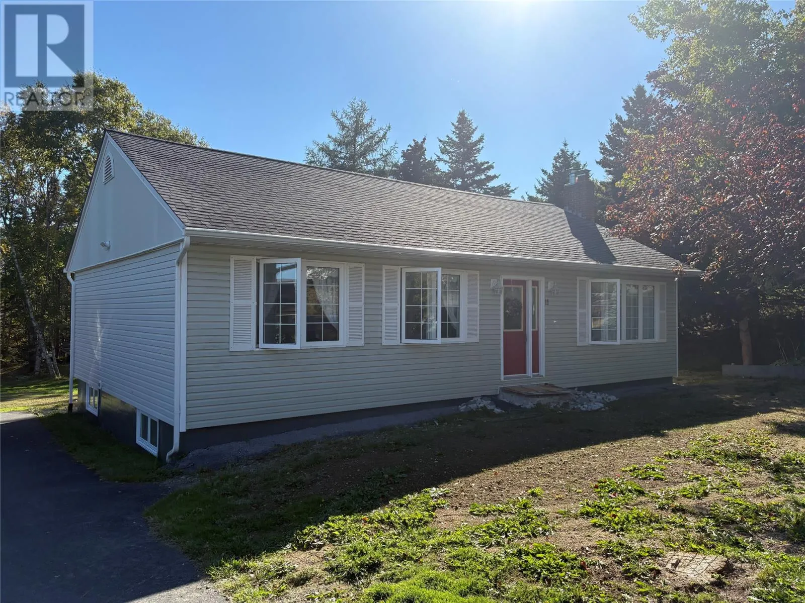 11 Leslie Street