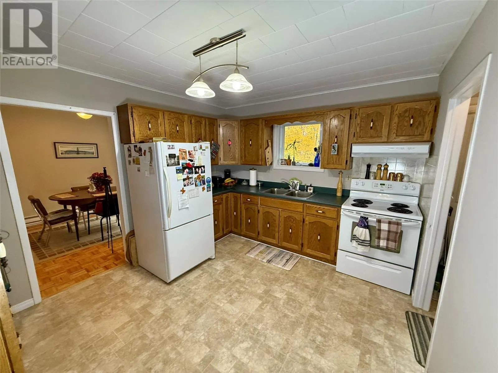 32 Markland Road