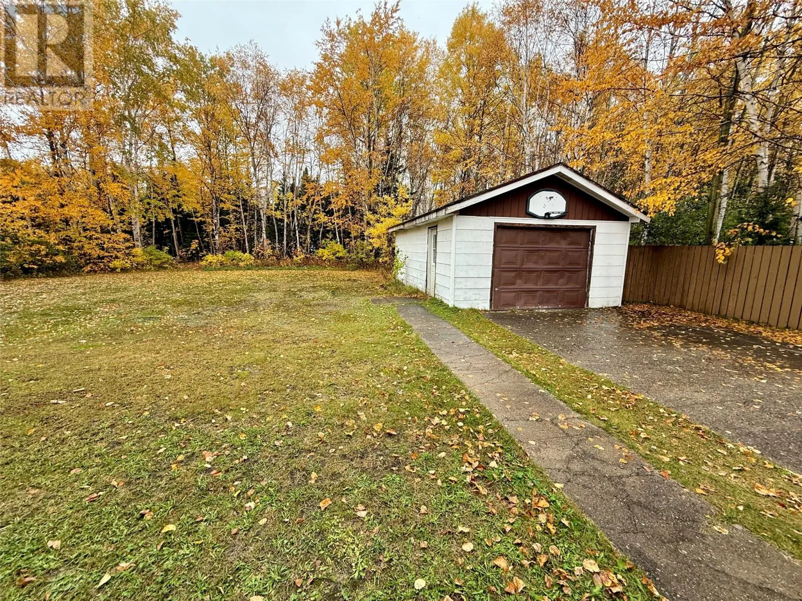 32 Markland Road