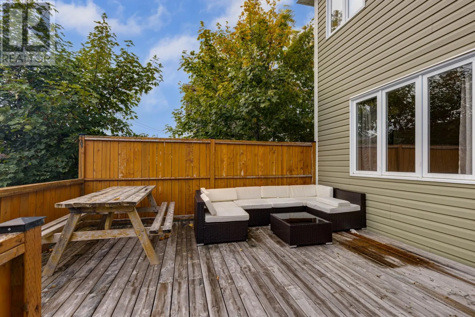 26 Camelot Crescent