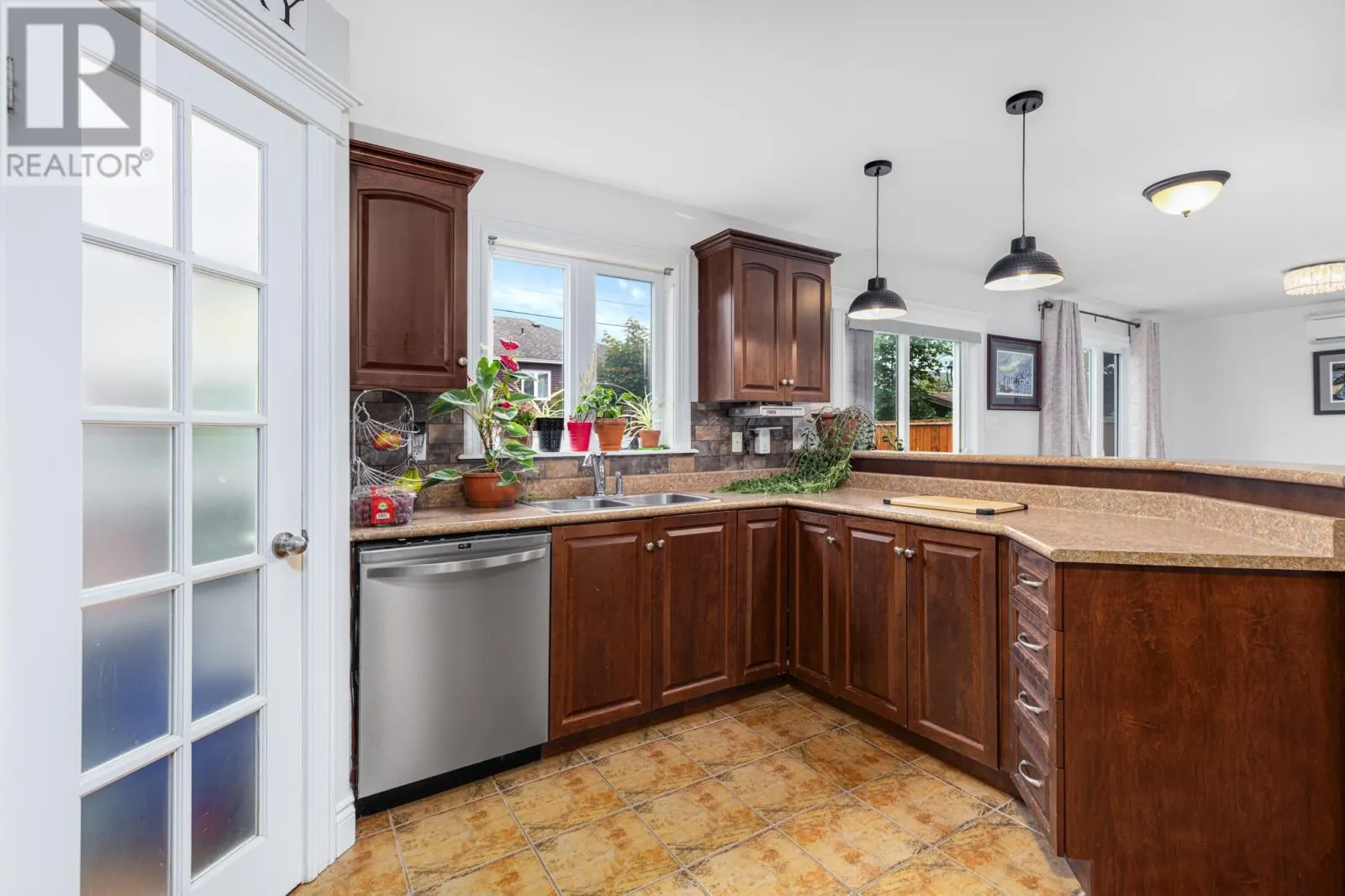 26 Camelot Crescent