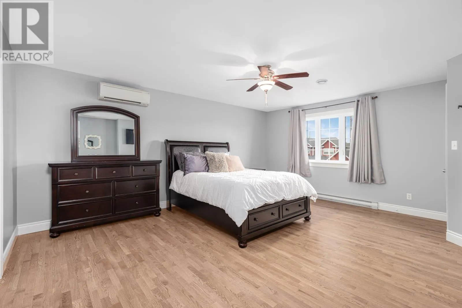 26 Camelot Crescent