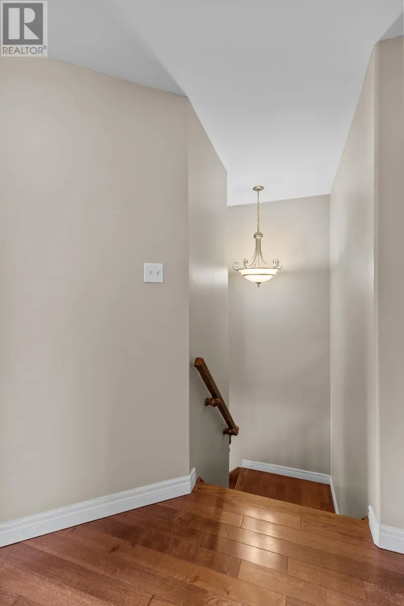 17 Tiverton Street