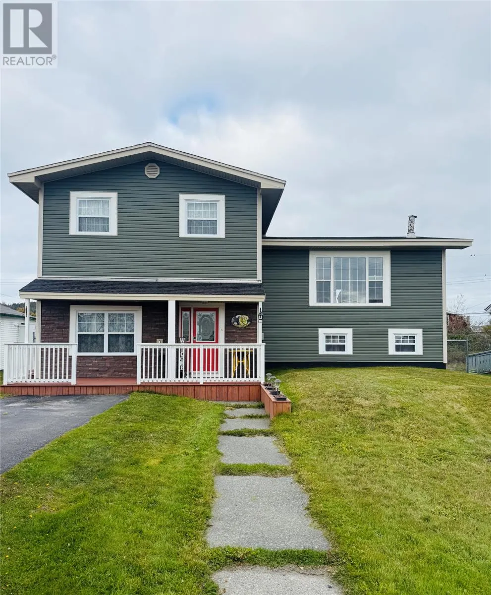 16 Churchill Avenue