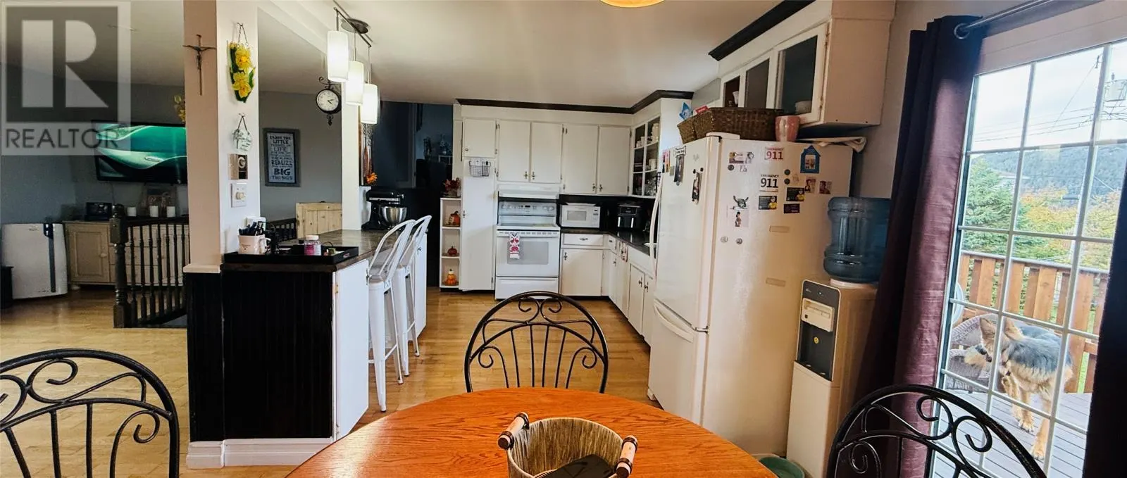 16 Churchill Avenue