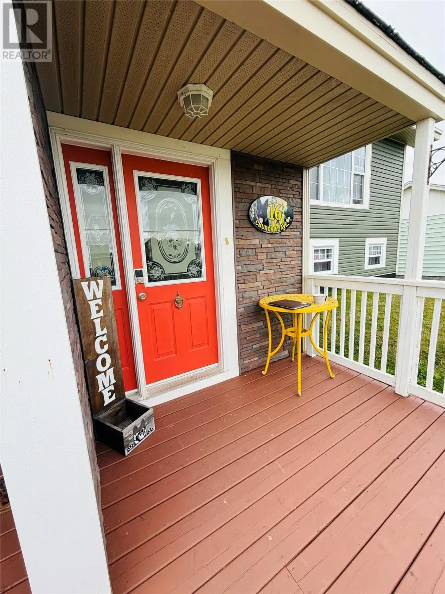 16 Churchill Avenue