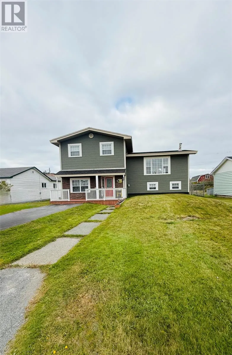 16 Churchill Avenue