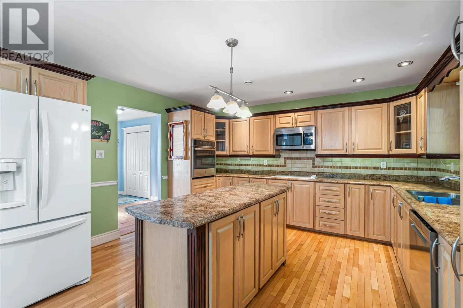28 Deer Marsh Road